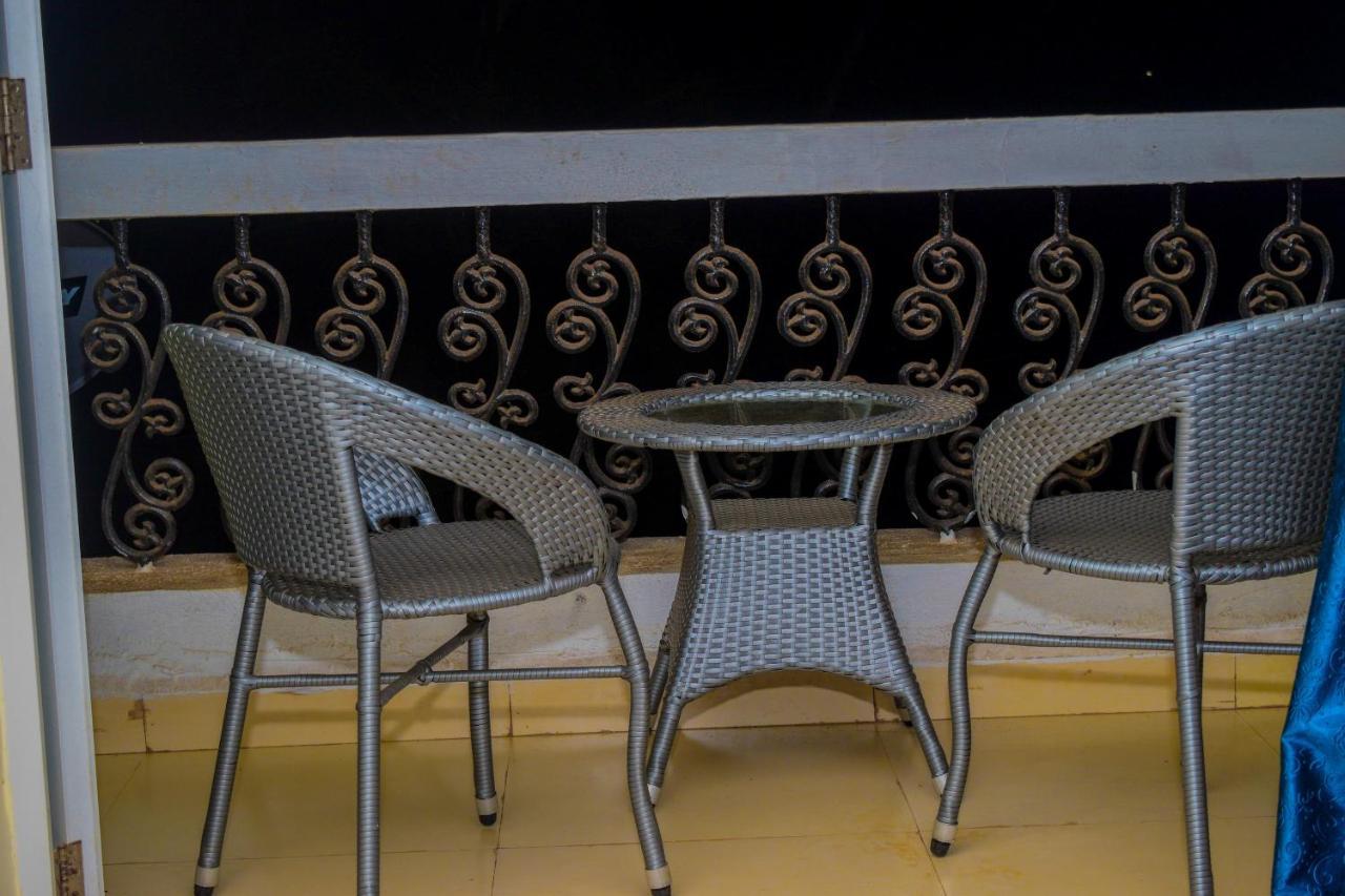 Asian Paradise Comfort Apartment Varca
